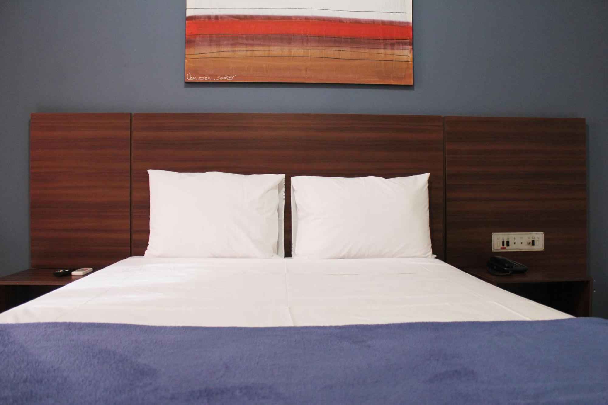 Days Inn By Wyndham อูเบร์ลังเจีย ภายนอก รูปภาพ