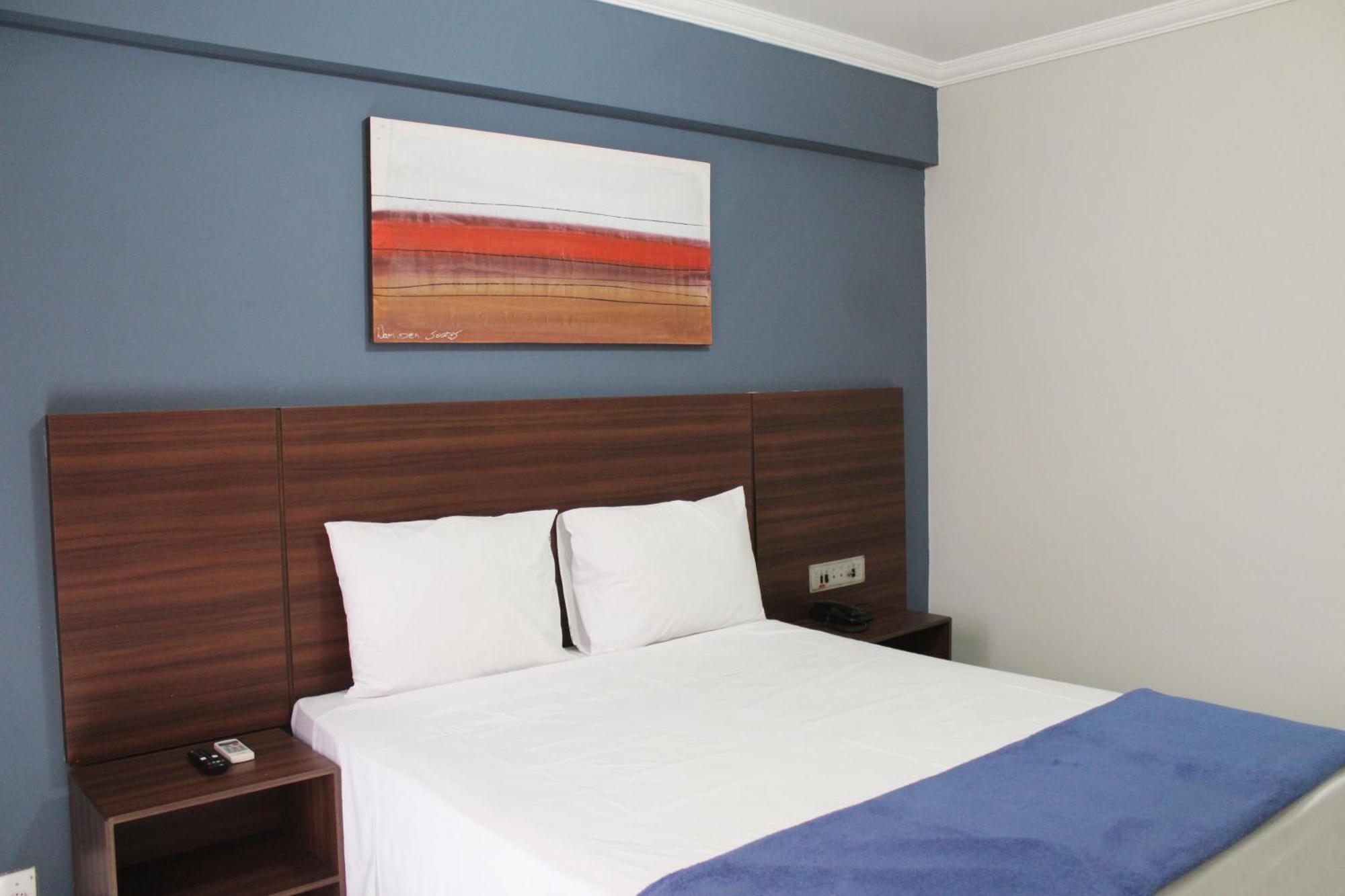 Days Inn By Wyndham อูเบร์ลังเจีย ภายนอก รูปภาพ
